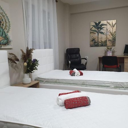 Lovely Apartment On Tirana City Center Tiranë Ngoại thất bức ảnh